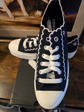 Converse W Chuck Taylor All Star Lift Floral Embroidery Sneakers BLACKPINK Sz 7